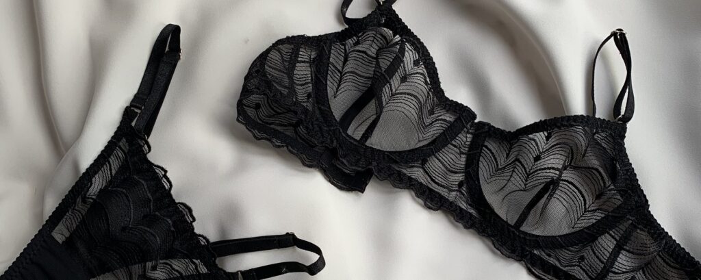 Фото 48 — Сексуальное белье для специальных случаев